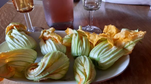 Fiori di zucca ripieni #ricetta #GustoItaliano